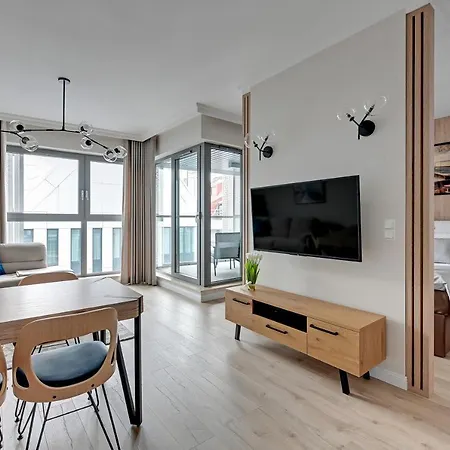 Granaria Premium Riverside & Parking By Downtown Apartmán
