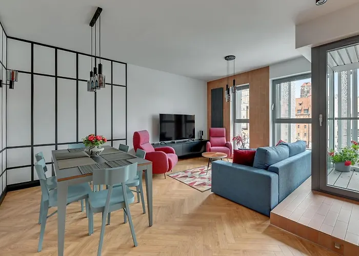 Aparthotel Granaria Premium Riverside & Parking By Downtown 4*