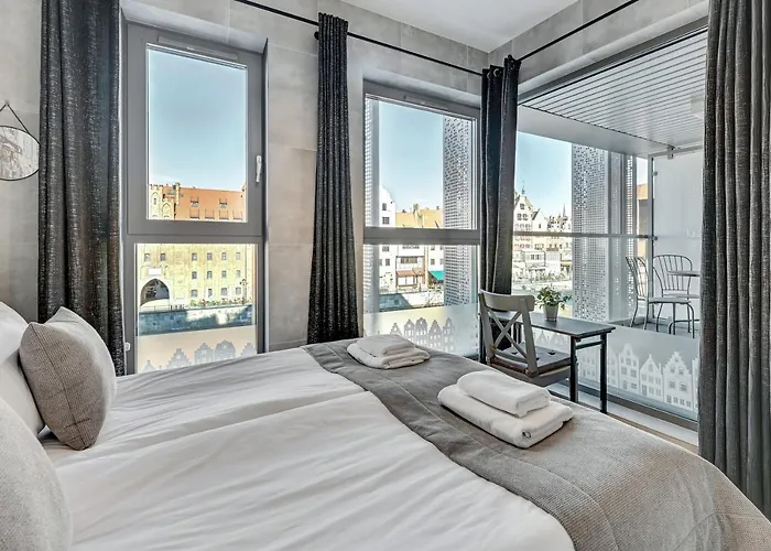 Aparthotel Granaria Premium Riverside & Parking By Downtown