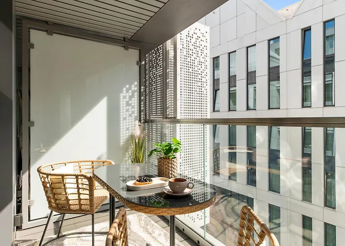 Aparthotel Granaria Premium Riverside & Parking By Downtown