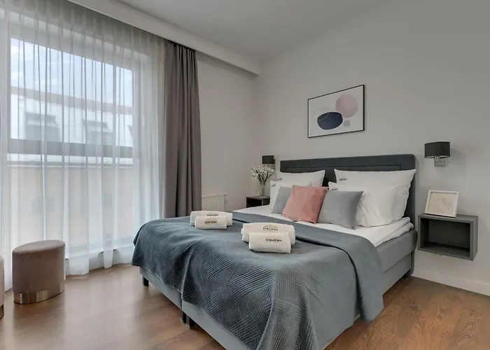 Granaria Premium Riverside & Parking By Downtown 4*