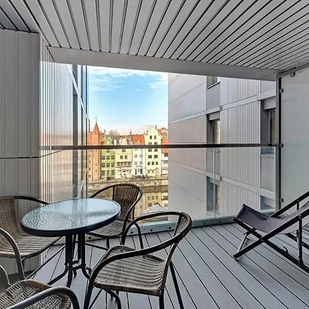 Apartment Granaria Premium Riverside & Parking By Downtown Gdansk