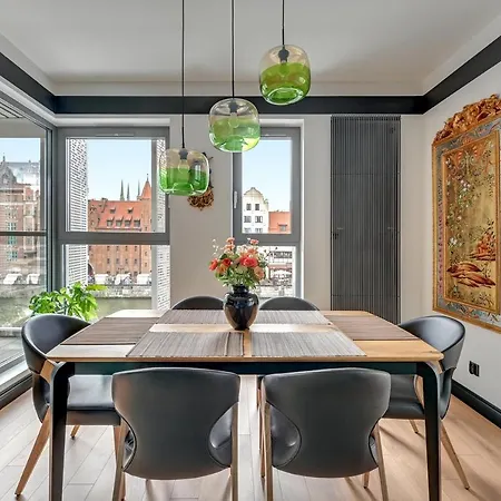 شقة Granaria Premium Riverside & Parking By Downtown *