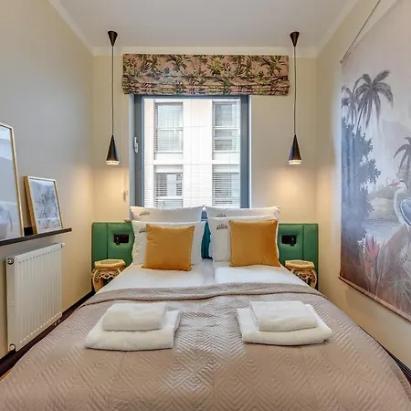 Granaria Premium Riverside & Parking By Downtown Apartahotel 4*