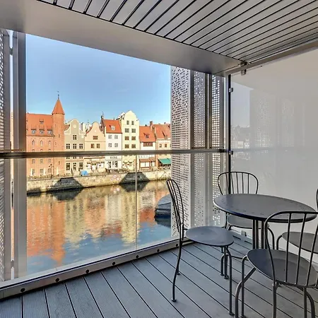 Granaria Premium Riverside & Parking By Downtown Apartment Gdansk