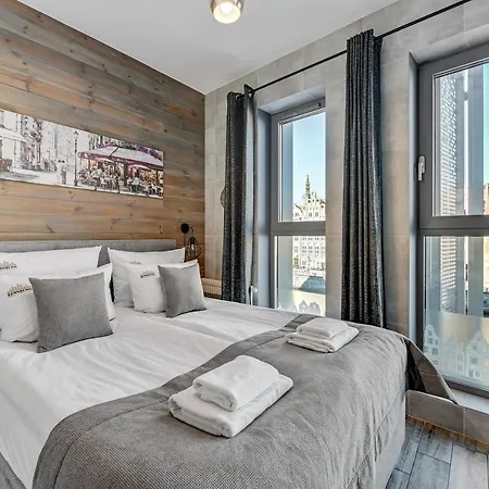 Granaria Premium Riverside & Parking By Downtown 4*