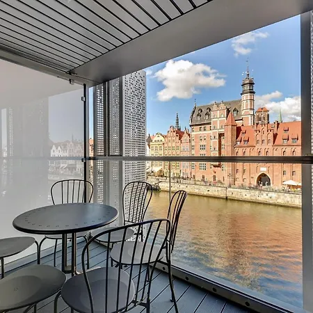 Granaria Premium Riverside & Parking By Downtown