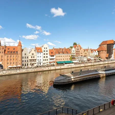 شقة Granaria Premium Riverside & Parking By Downtown