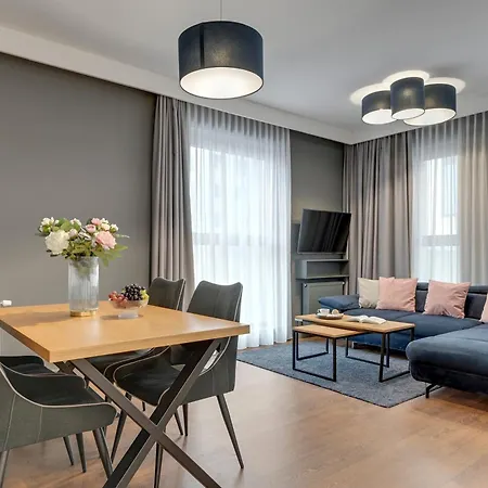 Granaria Premium Riverside & Parking By Downtown 4*