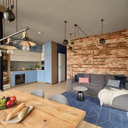 Hotel apartamentowy Granaria Premium Riverside & Parking By Downtown 4*
