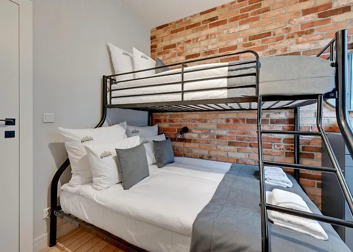 Granaria Premium Riverside & Parking By Downtown Aparthotel 4*