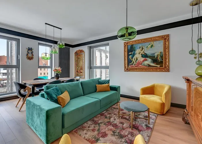 Aparthotel Granaria Premium Riverside & Parking By Downtown 4*