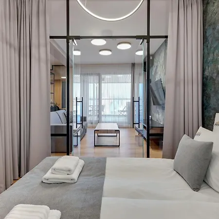 Granaria Premium Riverside & Parking By Downtown